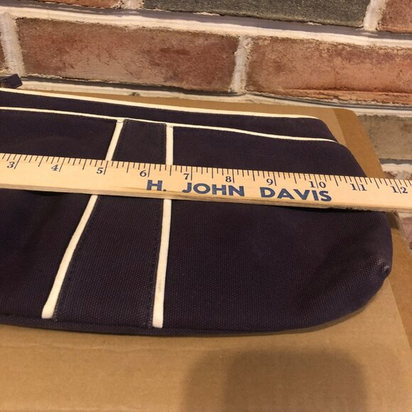 Vera Bradley Navy Canvas Cosmetic Bag With Zipper Closure Outside Pocket - Picture 7 of 7